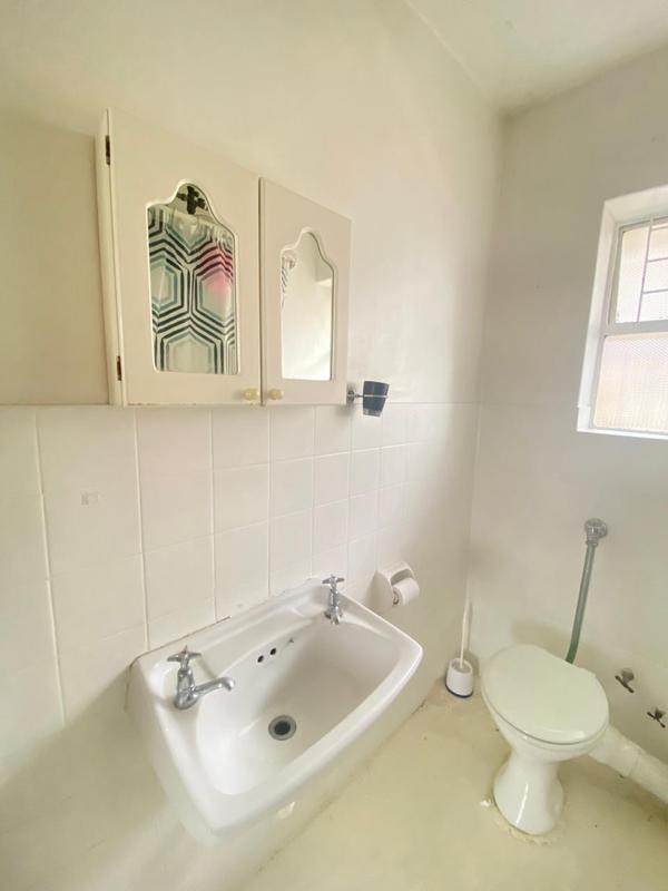 To Let 1 Bedroom Property for Rent in Green Point Western Cape